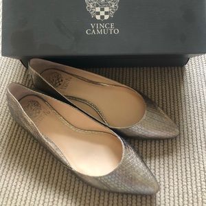 Vince Camuto flats